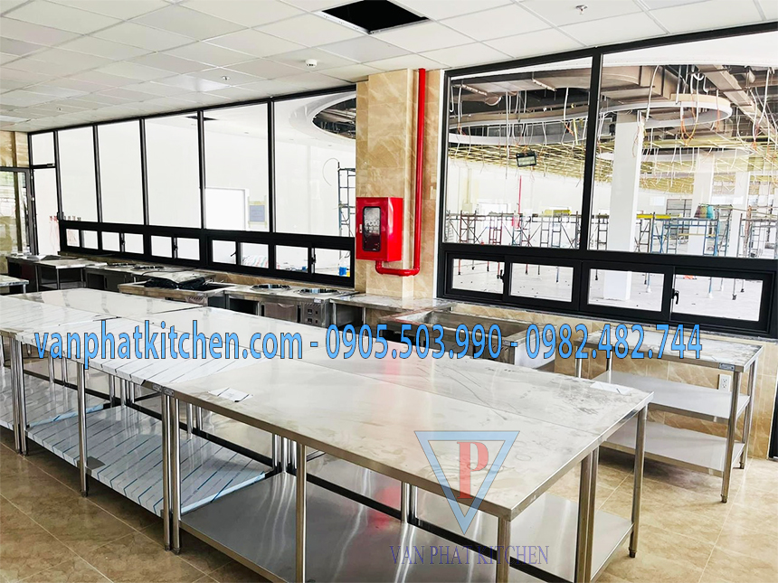 Bàn inox công nghiệp