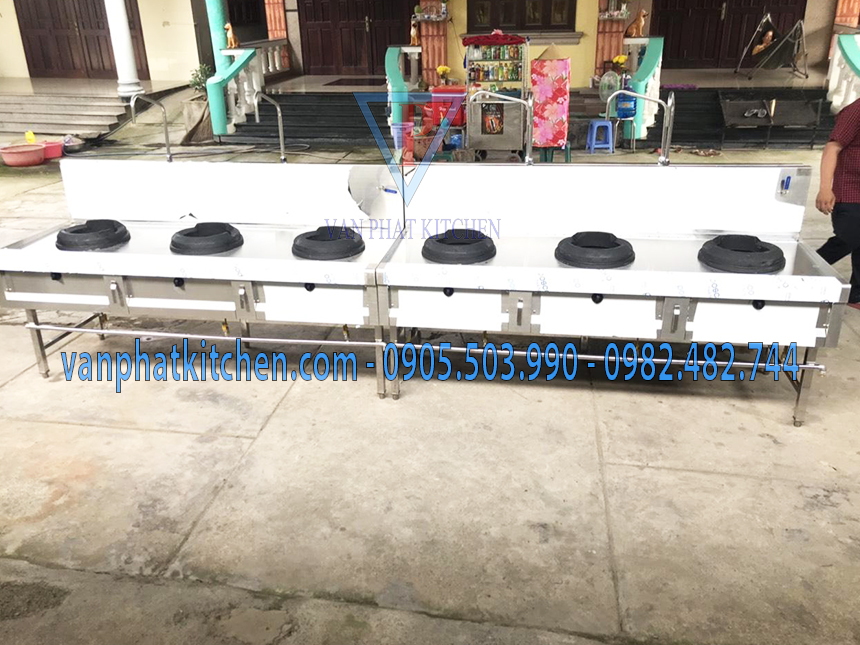 Bếp á công nghiệp