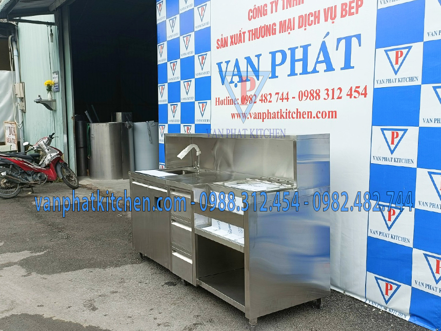 Quầy pha chế inox
